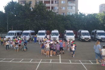 Аренда и заказ автобуса или микроавтобуса в Краснодаре для перевозки детей