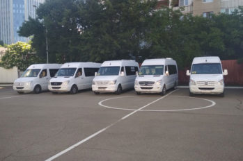 Перевозка детей микроавтобусом Mercedes Sprinter