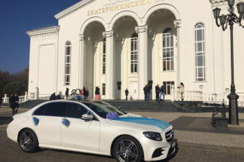 Аренда Мерседес на свадьбу