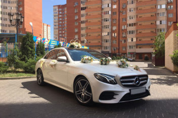 Аренда Мерседес на свадьбу